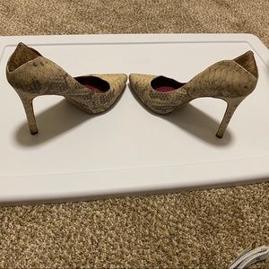 Sam Edelman platform pumps